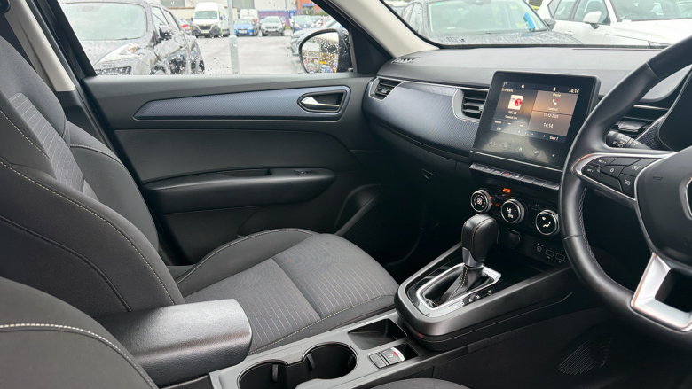 Renault Arkana 1.6 E-TECH Hybrid 145 Iconic 5dr Auto Hybrid Estate